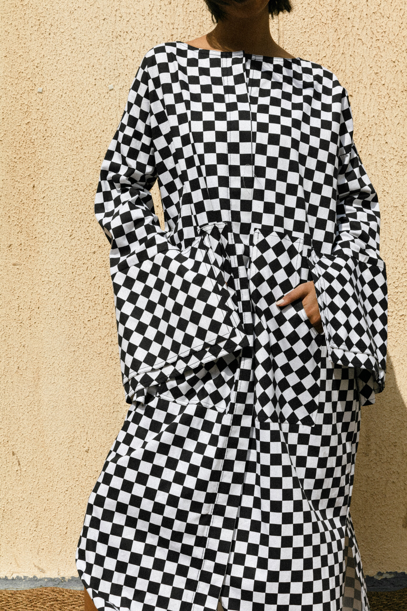 chekered black sleeve 2 Chekered - الصورة 1