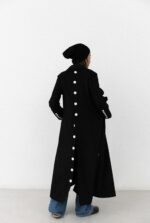 Buttoned coat