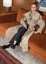 ⁦Wide collar Coat⁩ - الصورة ⁦2⁩